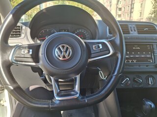 2020 Volkswagen Polo V Рестайлинг, белый, 960000 рублей, вид 5