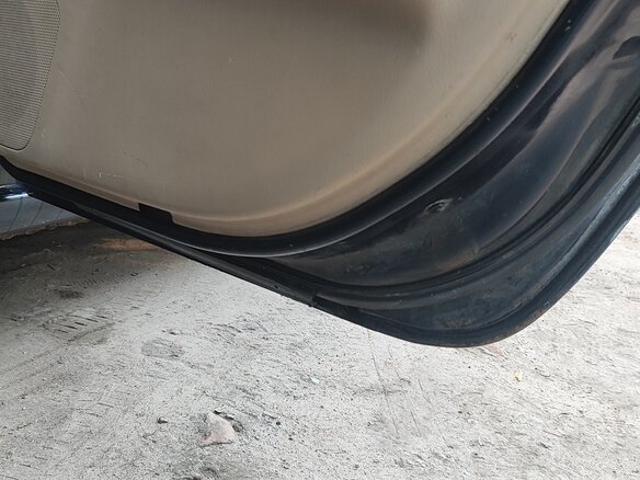 2000 Nissan Maxima V (A33), синий, 180000 рублей - вид 15