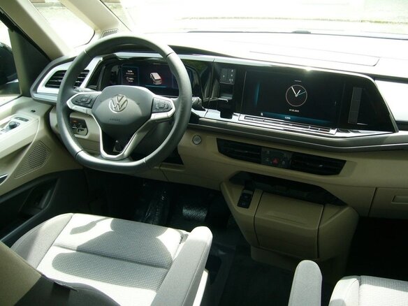 2025 Volkswagen Multivan T7, чёрный, 9970000 рублей - вид 12