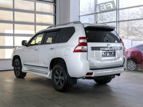 2013 Toyota Land Cruiser Prado 150 Series, белый, 2900000 рублей, вид 4