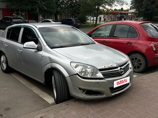 2010 Opel Astra H Рестайлинг, серебристый, 215000 рублей, вид 1