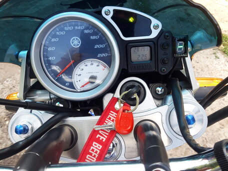 2003 Yamaha BT1100 Bulldog, серебристый, 500000 рублей, вид 4