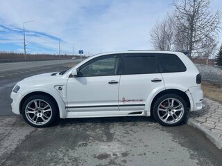 2005 Volkswagen Touareg I, белый, 500000 рублей, вид 4