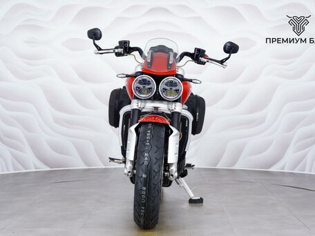 2020 Triumph Rocket 3, красный, 1899000 рублей, вид 4