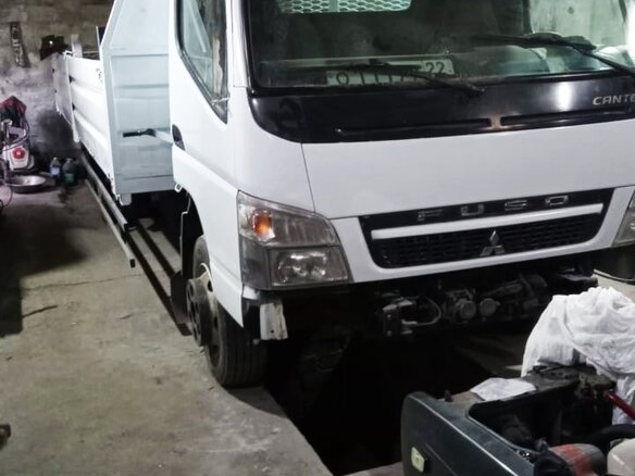 2012 Fuso (Mitsubishi) Canter, белый, 2800000 рублей - вид 1