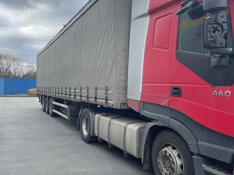 2008 Iveco Stralis, красный, 1450000 рублей, вид 4