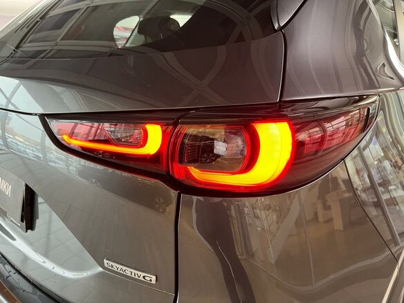 2025 Mazda CX-5 II Рестайлинг, серый, 4000000 рублей - вид 7