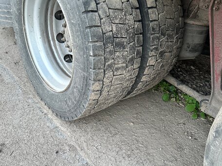 1995 Volvo FH, красный, 2000000 рублей, вид 5
