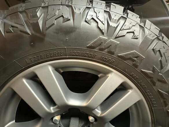 2010 Toyota Land Cruiser Prado 150 Series, серый, 3850000 рублей - вид 21