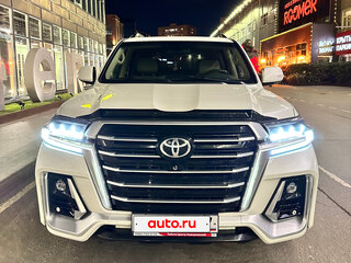 2013 Toyota Land Cruiser 200 Series Рестайлинг 1, белый, 4760000 рублей, вид 2