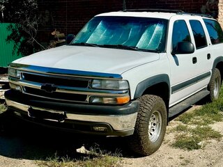 2002 Chevrolet Suburban IX, белый, 4500000 рублей, вид 2