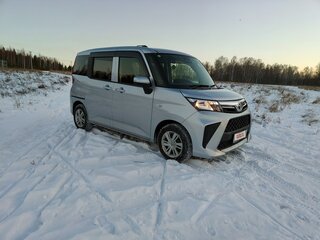 2021 Toyota Roomy I Рестайлинг, серебристый, 1250000 рублей, вид 1