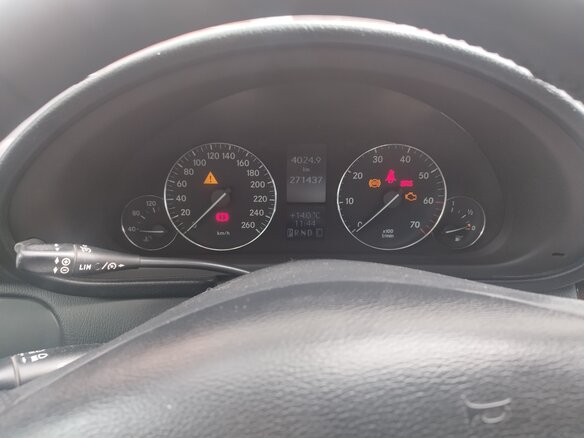 2004 Mercedes-Benz C-Класс 180 II (W203) Рестайлинг, серебристый, 650000 рублей - вид 14