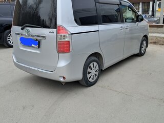 2008 Toyota Noah II (R70), серый, 1250000 рублей, вид 4