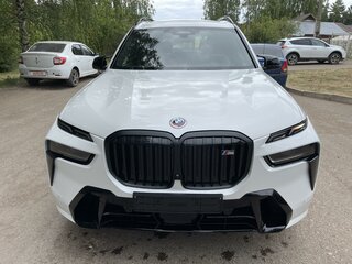 2023 BMW X7 M60i I (G07) Рестайлинг, белый, 18900000 рублей, вид 2