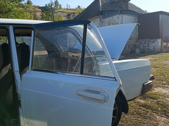 2006 Lada (ВАЗ) 2107, белый, 150000 рублей - вид 16