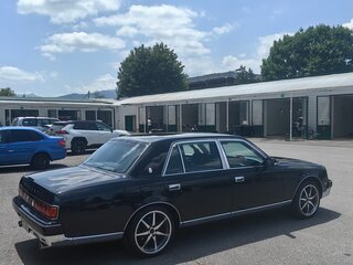 2001 Toyota Century 4-speed II (G50), чёрный, 1430000 рублей, вид 3