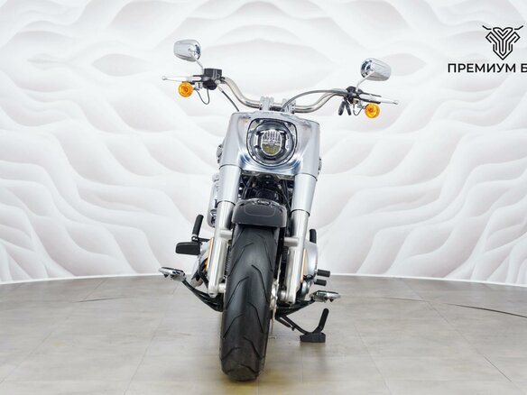2017 Harley-Davidson Fat Boy, чёрный, 1815000 рублей - вид 3