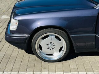 1994 Mercedes-Benz E-Класс 200 I (W124), фиолетовый, 600000 рублей, вид 5