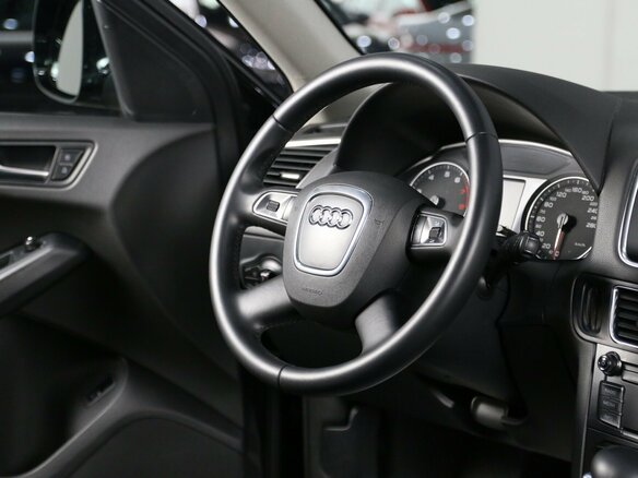 2011 Audi Q5 8tiptronic I (8R), чёрный, 2000000 рублей - вид 8