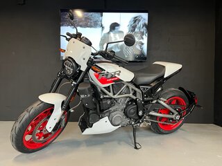 2022 Indian FTR 1200, белый, 1150000 рублей, вид 3