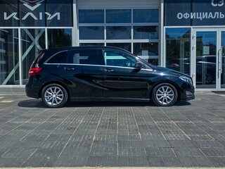 2016 Mercedes-Benz B-Класс 180 II (W246) Рестайлинг, чёрный, 1100000 рублей, вид 5