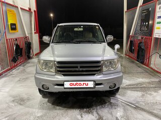 2004 Mitsubishi Pajero iO, серый, 700000 рублей, вид 1