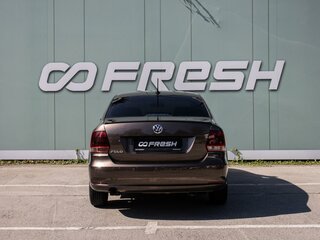 2017 Volkswagen Polo V Рестайлинг, коричневый, 1225000 рублей, вид 4