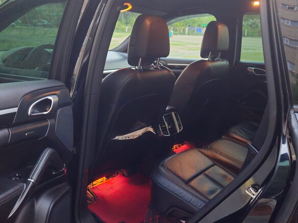 2013 Porsche Cayenne Diesel II (958), чёрный, 3000000 рублей - вид 6