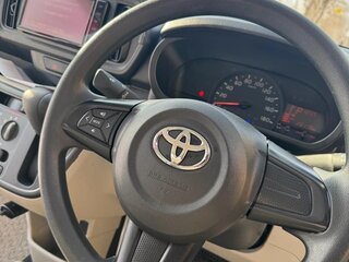 2019 Toyota Passo III Рестайлинг, бежевый, 950000 рублей, вид 4