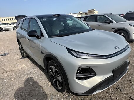 2026 Changan Qiyuan Q05 51.9 kWh II, серебристый, 2400000 рублей, вид 3