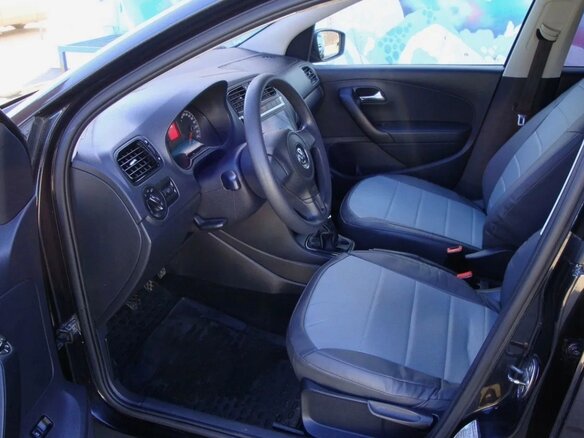 2012 Volkswagen Polo V, чёрный, 490000 рублей - вид 6
