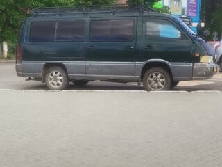 1999 SsangYong Istana I, зелёный, 460000 рублей, вид 1