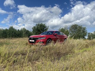 2019 Honda Accord X, красный, 1900000 рублей, вид 4