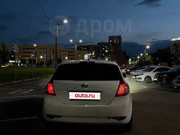 2011 Kia Ceed I Рестайлинг, белый, 650000 рублей - вид 9