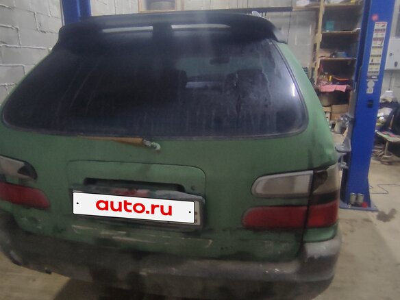 1998 Toyota Corolla VII (E100), зелёный, 160000 рублей