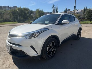 2020 Toyota C-HR I Рестайлинг, белый, 3210000 рублей, вид 1