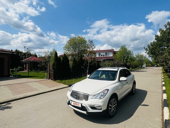 2016 Infiniti QX50 I Рестайлинг, белый, 2200000 рублей - вид 1