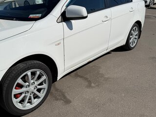 2010 Mitsubishi Lancer X, белый, 649000 рублей, вид 3
