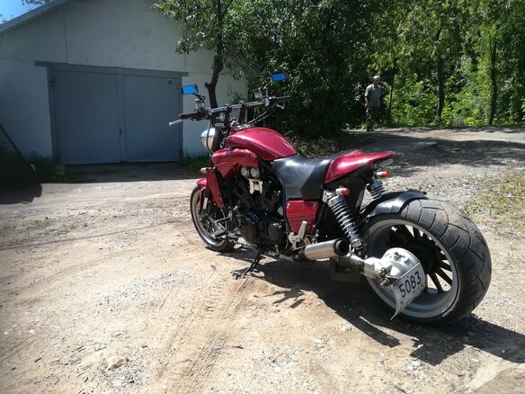 1995 Yamaha V-Max 1200, красный - вид 2