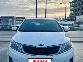 2015 Kia Rio III, белый, 820000 рублей, вид 2