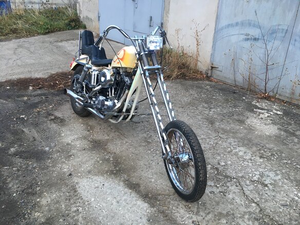 1973 Harley-Davidson Sportster 1000, бежевый - вид 3