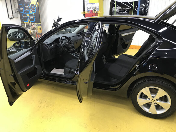 2013 Skoda Octavia III (A7), чёрный, 1200000 рублей - вид 17