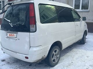 2001 Toyota Town Ace Noah III, белый, 590000 рублей, вид 4