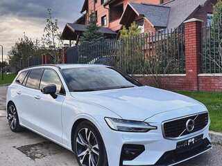 2019 Volvo V60 II, белый, 2800000 рублей, вид 2