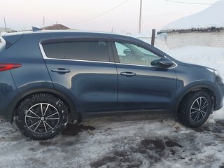 2019 Kia Sportage IV Рестайлинг, синий, 2400000 рублей, вид 2