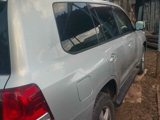 2008 Toyota Land Cruiser 200 Series, серый, 3000000 рублей, вид 1