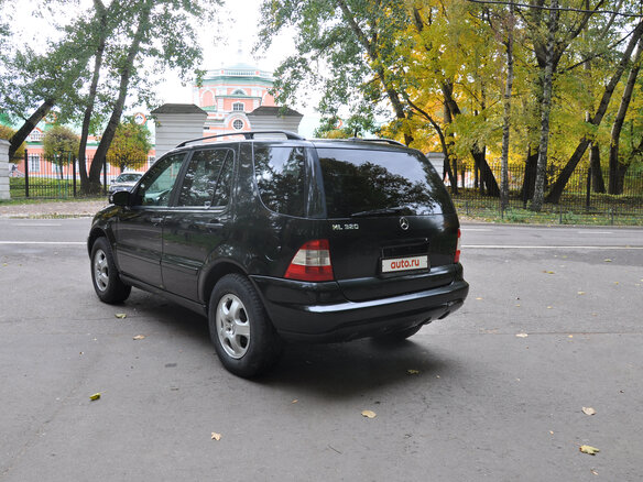 2002 Mercedes-Benz M-Класс 320 I (W163) Рестайлинг, чёрный - вид 5