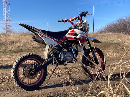 2021 Kayo Basic TT140EM, красный, 72000 рублей, вид 1
