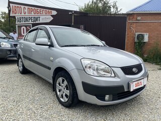 2006 Kia Pride II, серебристый, 560000 рублей, вид 3